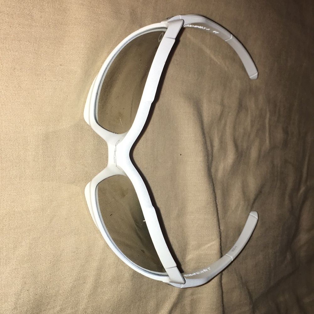 Oakley sunglasses w/ case